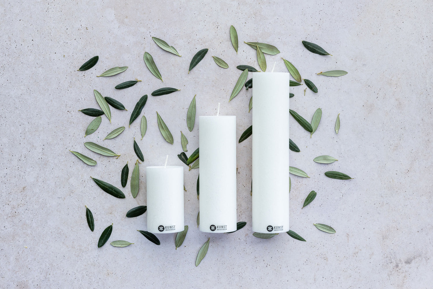 Upcycled olive wax pillar candles 6 cm x 10 cm - White