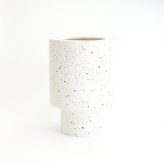 Ads-Anna-Vase - White with burnt Brown Dots